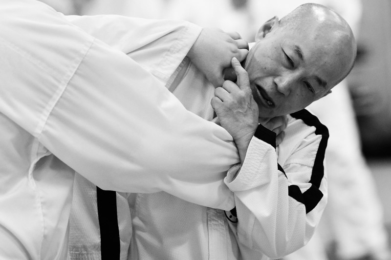 Taekwon-Do self-defence - black belt getting choked